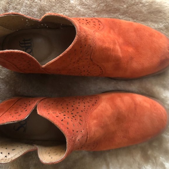 Sofft Suede Bootie (Boots, Shoes) - Picture 4 of 5